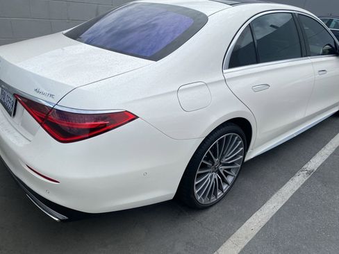 Used 2022 Mercedes-Benz S 500 4MATIC image 3