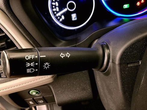 Used 2021 Honda HR-V LX image 30