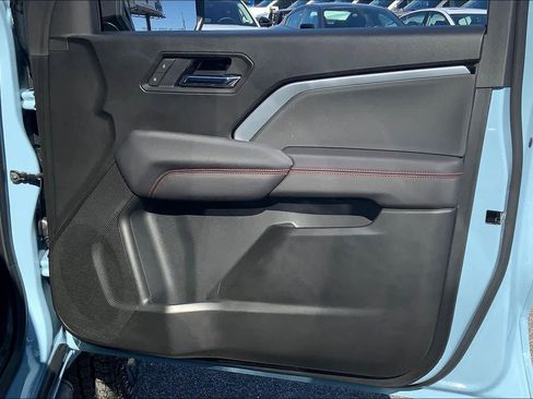 Used 2025 Chevrolet Colorado Z71 image 22