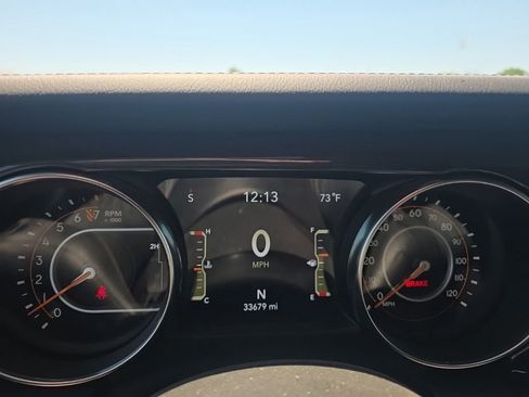 Used 2022 Jeep Wrangler Unlimited Sahara AWD/4WD image 44
