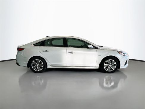 Used 2019 Hyundai Sonata Limited image 16