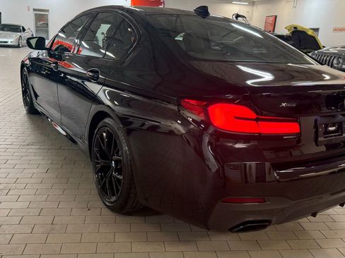 Used 2022 BMW 530i xDrive w/ M Sport Package image 12