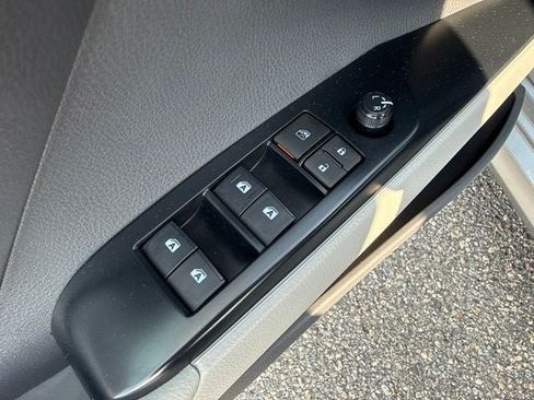 Certified 2020 Toyota Camry LE FWD image 19