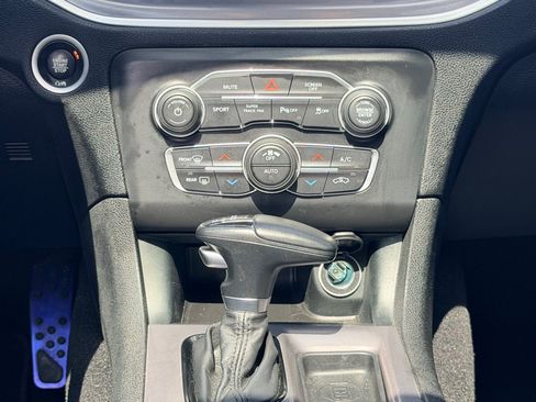Used 2022 Dodge Charger R/T w/ Blacktop Package RWD image 24