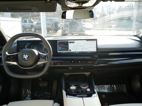 Used 2024 BMW 530i xDrive w/ Convenience Package image 47