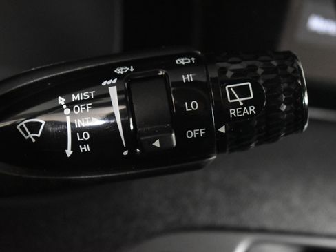 Used 2023 Hyundai Palisade SE image 24