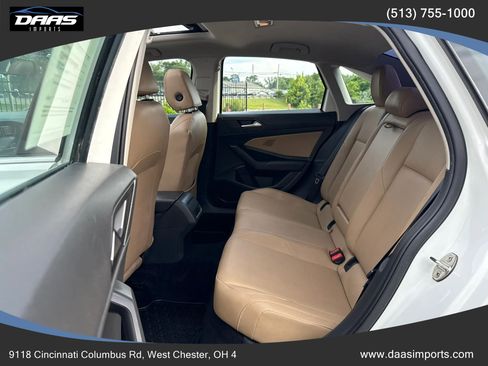 Used 2020 Volkswagen Jetta SE w/ SE Cold Weather Package FWD image 15