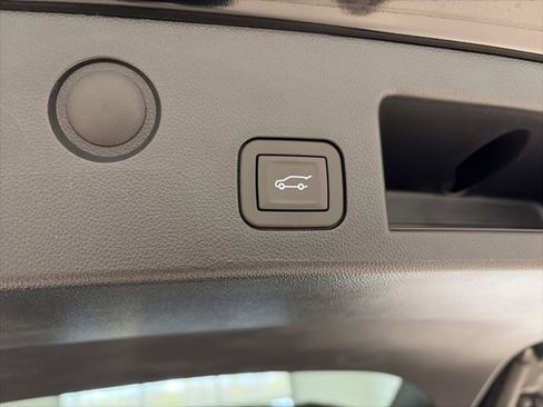 New 2026 Chevrolet Equinox LT w/ Convenience Package II FWD image 15