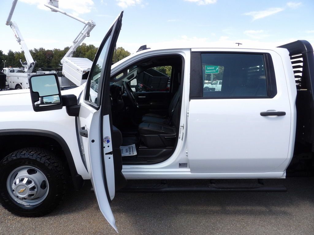 Used 2024 Chevrolet Silverado 3500 W/T w/ Snow Plow Prep Package AWD/4WD image 13
