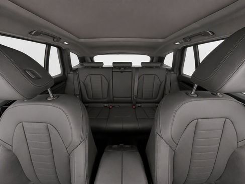 Used 2023 BMW X3 sDrive30i w/ Premium Package w/ZPA RWD image 16