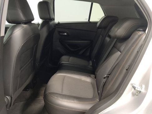 Used 2022 Chevrolet Trax LT w/ Sport Edition AWD/4WD image 18