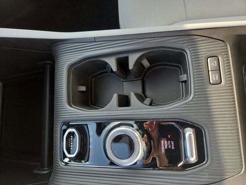 New 2026 Jeep Cherokee Limited AWD/4WD image 7