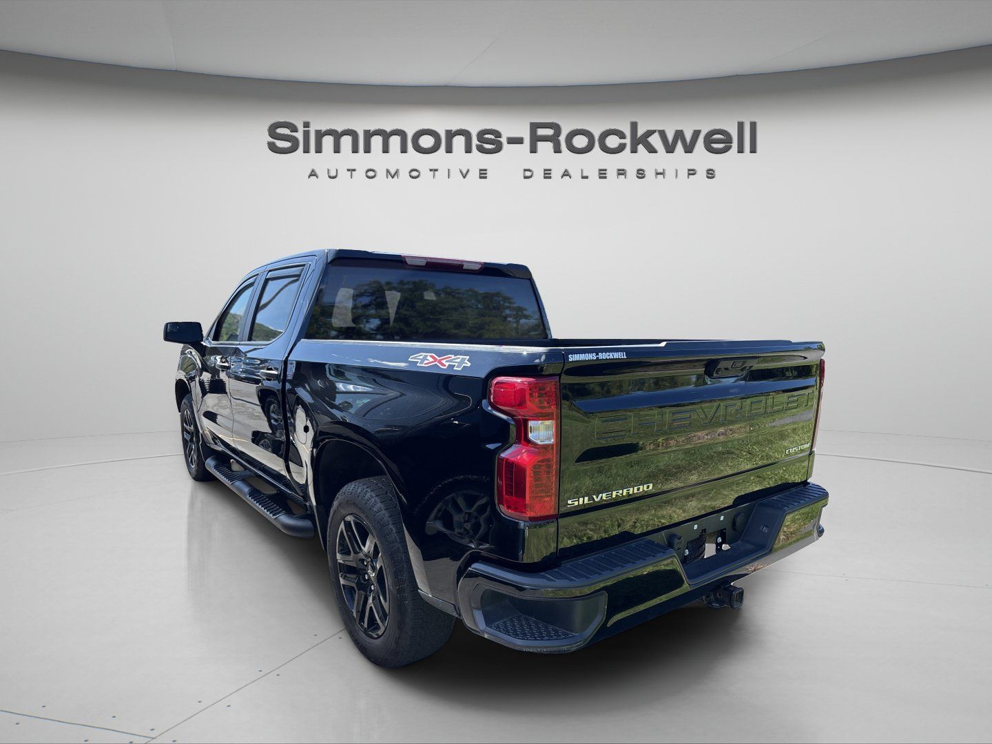 Used 2024 Chevrolet Silverado 1500 Custom AWD/4WD image 3