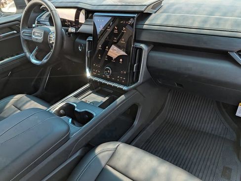 New 2026 GMC Acadia Elevation w/ Elevation Premium Package FWD image 42