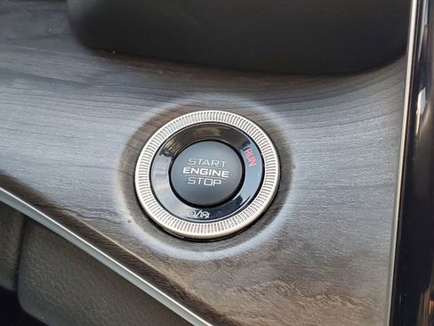 Used 2021 Jeep Grand Cherokee L Limited image 22