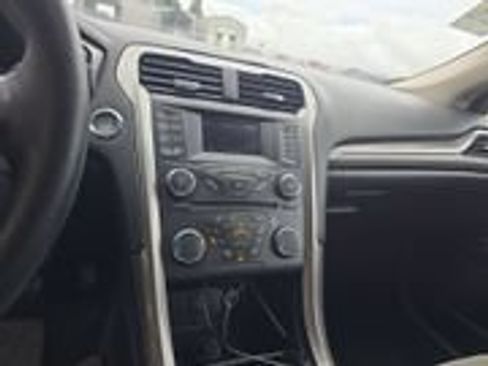 Used 2018 Ford Fusion S FWD image 6