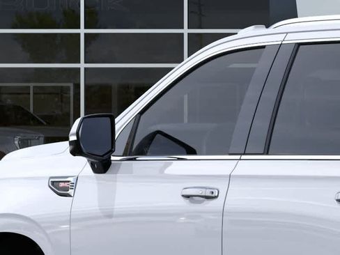 New 2026 GMC Yukon Denali RWD image 12