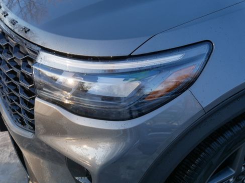 Used 2026 Ford Explorer ST-Line w/ ST-Line Street Pack image 16