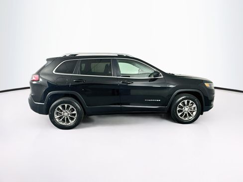 Used 2019 Jeep Cherokee Latitude Plus AWD/4WD image 10