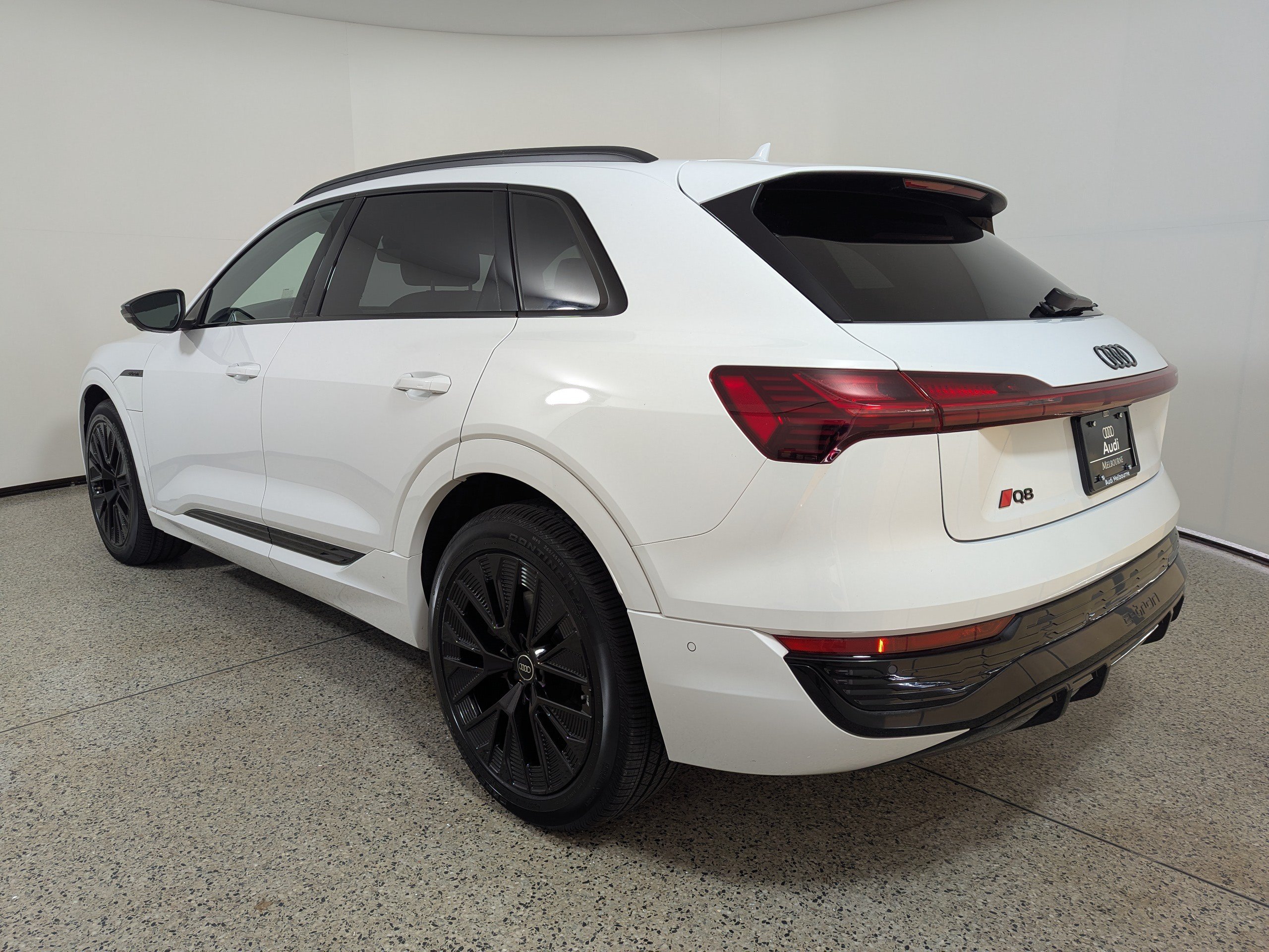 Certified 2024 Audi Q8 e-tron Premium Plus w/ Prestige Package AWD/4WD image 5