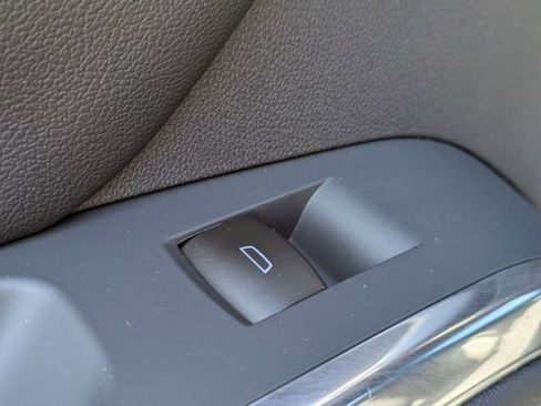 New 2026 Chevrolet Traverse LT w/ Sun and Wheel Package image 27