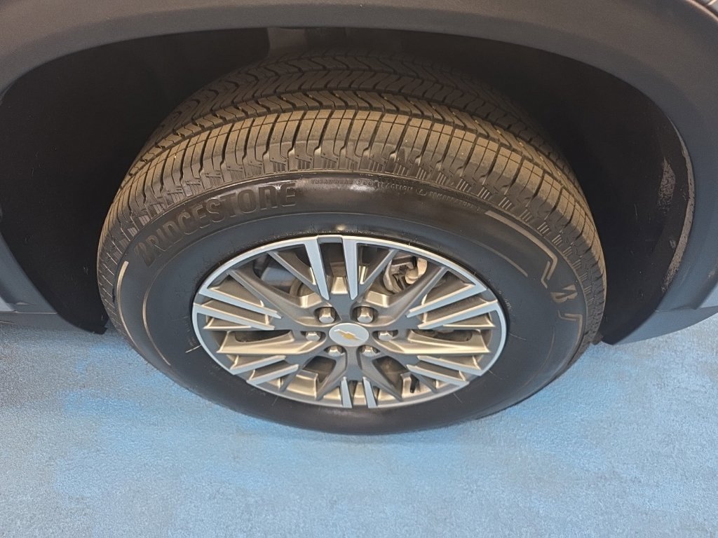 Certified 2026 Chevrolet Traverse LT FWD image 10