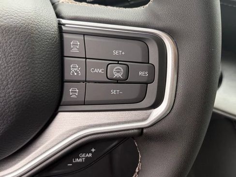New 2026 Jeep Grand Wagoneer Limited AWD/4WD image 19