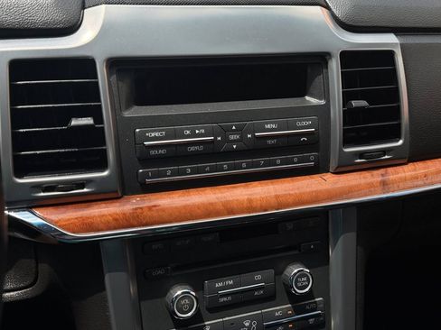 Used 2012 Lincoln MKZ FWD image 25