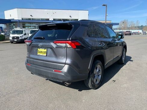 Used 2024 Toyota RAV4 XLE image 6