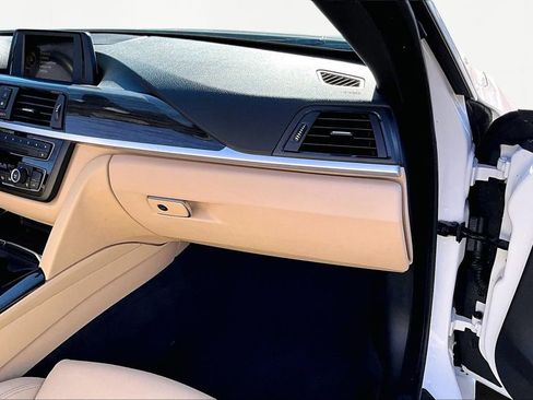 Used 2017 BMW 430i Convertible image 17