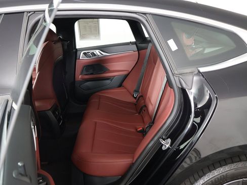 Used 2024 BMW i4 eDrive35 w/ Premium Package image 32