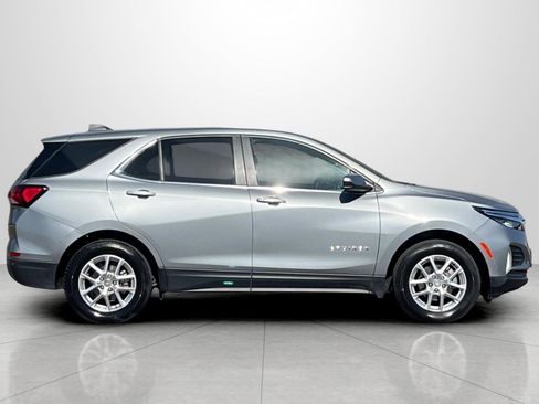 Used 2024 Chevrolet Equinox LT image 3