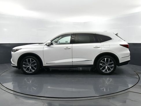 Used 2023 Acura MDX FWD w/ Technology Package image 7