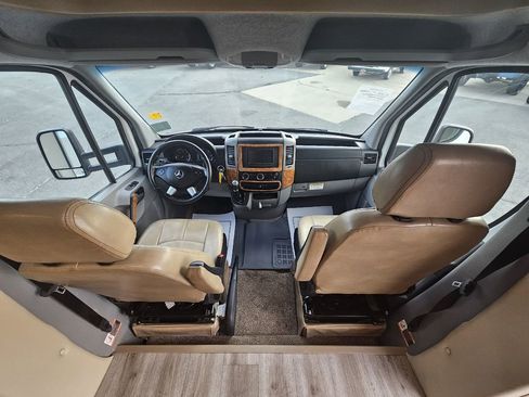 Used 2017 Mercedes-Benz Sprinter 3500 image 11