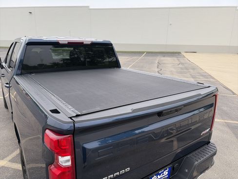 Used 2022 Chevrolet Silverado 1500 RST AWD/4WD image 13