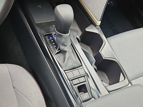 Used 2025 Toyota Camry LE image 29