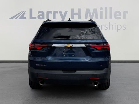 Used 2022 Chevrolet Traverse LT image 4