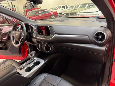 Used 2022 Chevrolet Blazer LT w/ LPO, Black Accent Package FWD image 35