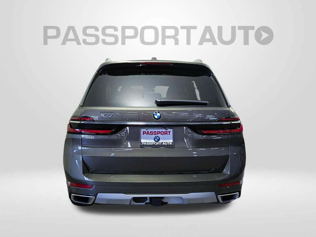 Certified 2025 BMW X7 xDrive40i AWD/4WD image 3
