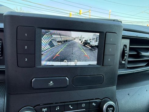 Used 2023 Ford Explorer AWD image 22