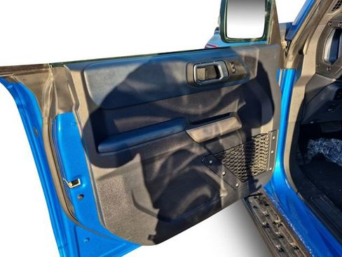 Used 2023 Ford Bronco Outer Banks image 11