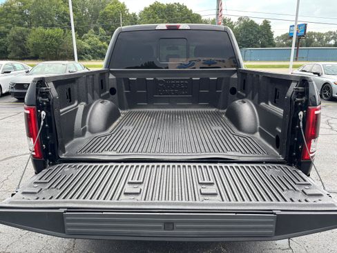 Used 2017 Ford F150 XLT w/ Equipment Group 302A Luxury AWD/4WD image 12