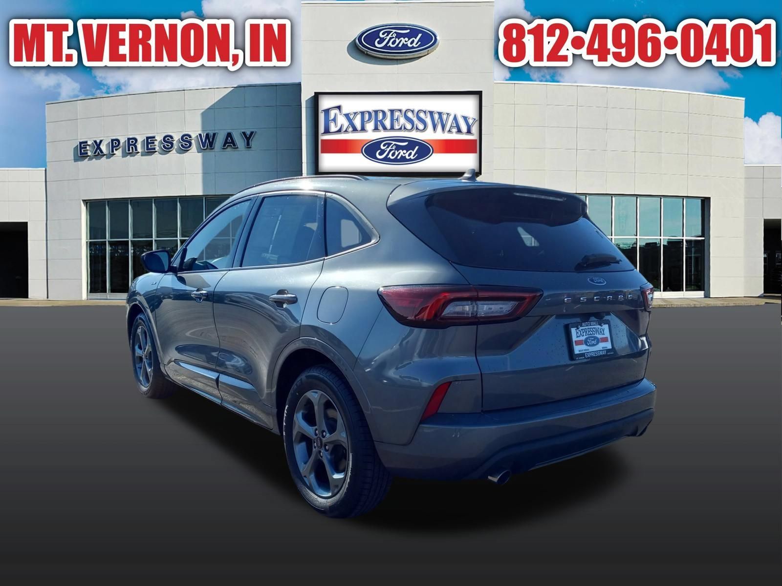 Used 2024 Ford Escape ST-Line w/ Cold Weather Package FWD image 9