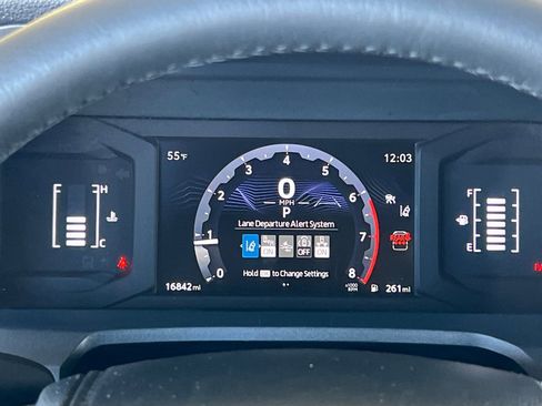 Certified 2025 Toyota 4Runner SR5 image 31