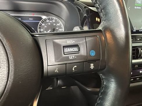 Used 2022 Nissan Pathfinder SL w/ SL Premium Package AWD/4WD image 16
