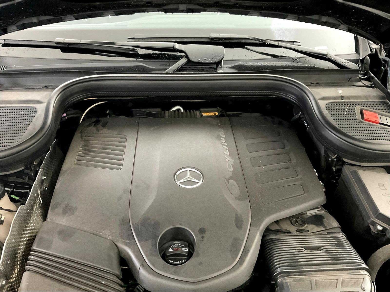 Certified 2025 Mercedes-Benz GLE 450 4MATIC w/ AMG Line Exterior image 30