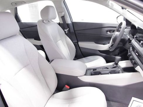 Certified 2024 Honda Accord EX image 14