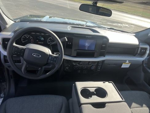 New 2026 Ford F250 4x4 Crew Cab Super Duty image 10