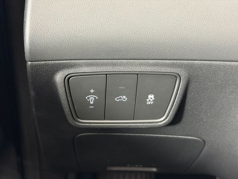 Used 2023 Hyundai Santa Cruz Limited image 15