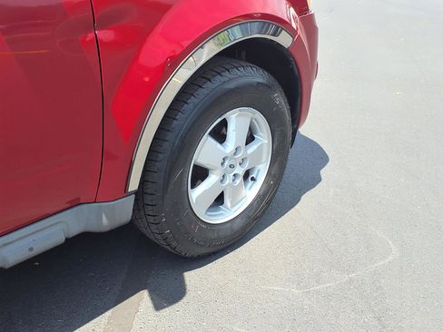 Used 2009 Ford Escape XLT FWD image 21